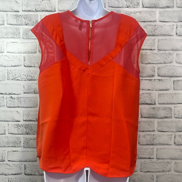 Kut from the Kloth Red Sleeveless Mesh/Fabric Blouse Medium - Picture 2 of 13